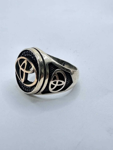 Picture of Toyota ring