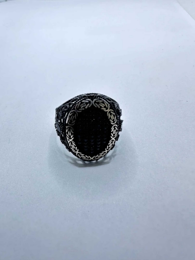 Picture of White circle ring