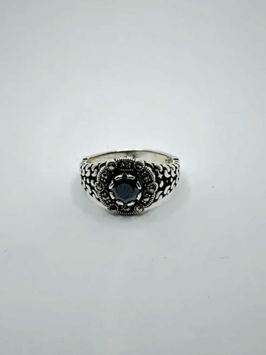 Picture of Black Pearl Ring