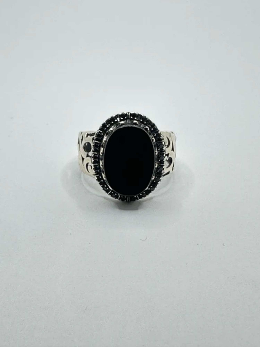 Picture of Pawn ring