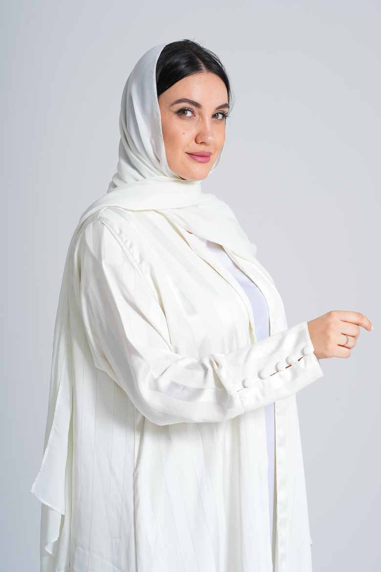ابيض