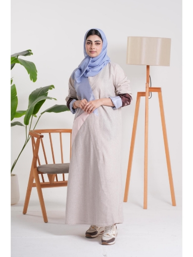 صورة عباية / فستان كاجوال متعدد الألوان