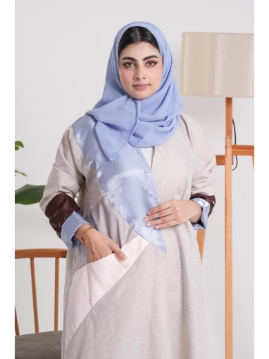 صورة عباية / فستان كاجوال متعدد الألوان