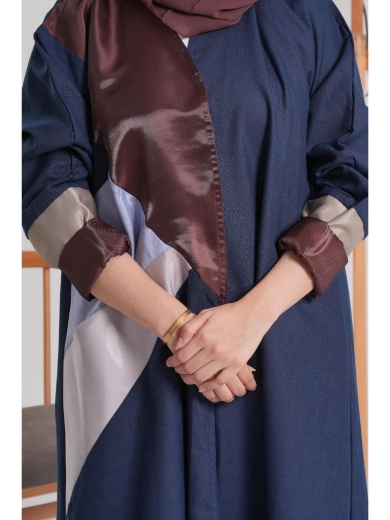 صورة عباية الكتل اللونية بلمسة ساتان