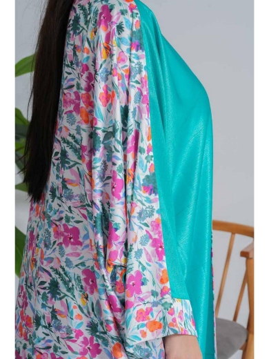 صورة عباءة زهور الكاريبي