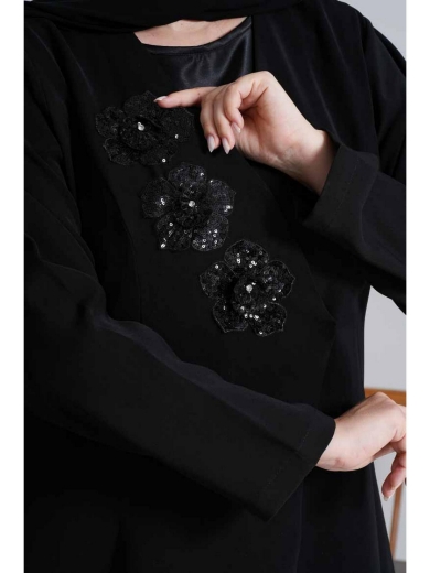 صورة كيمونو الساتان "أحلام الورد" الوردي الناعم