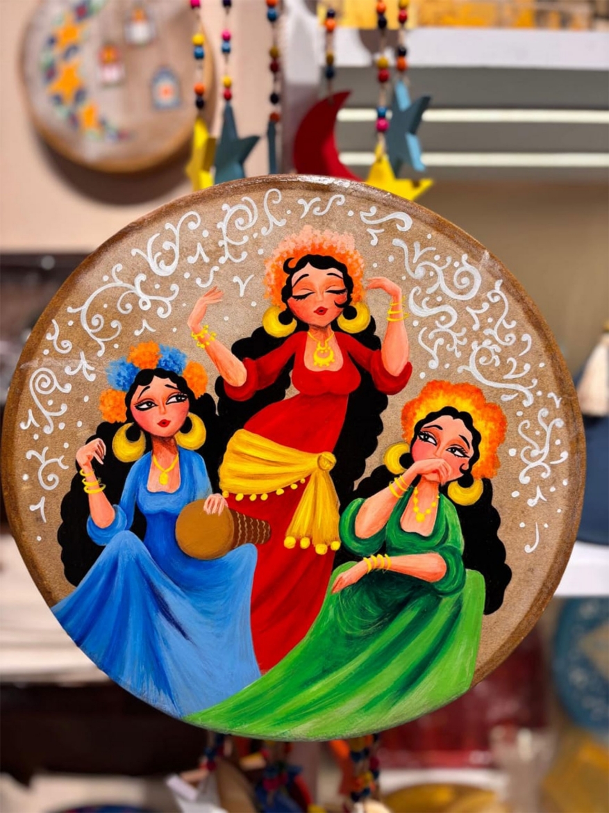 صورة دف مرسوم يدويا 