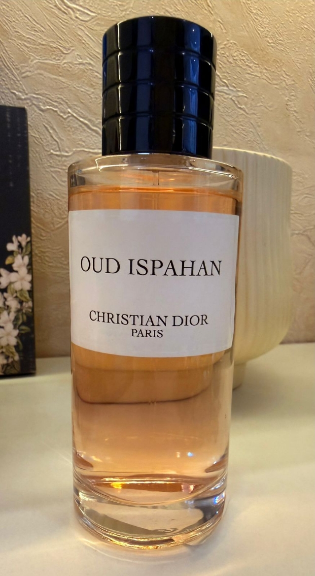 Picture of Cd perfume oud ispahan