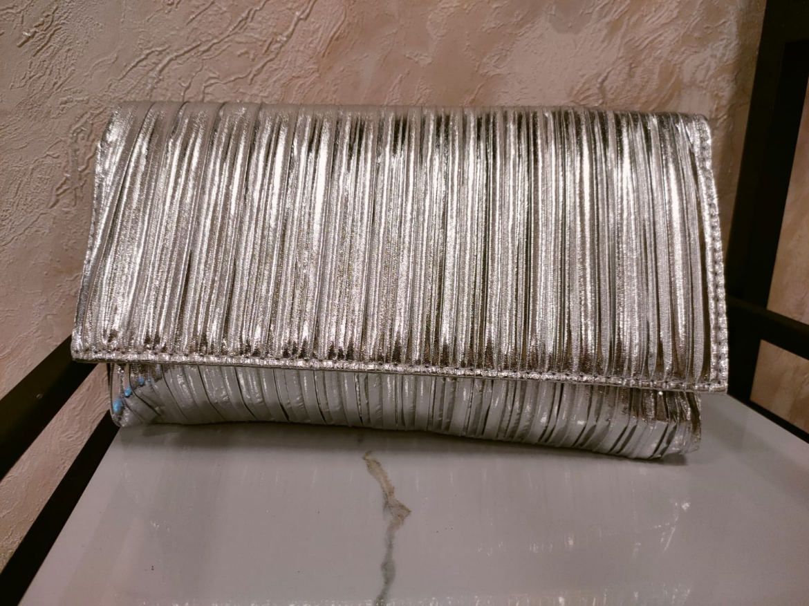 Picture of clutch bag