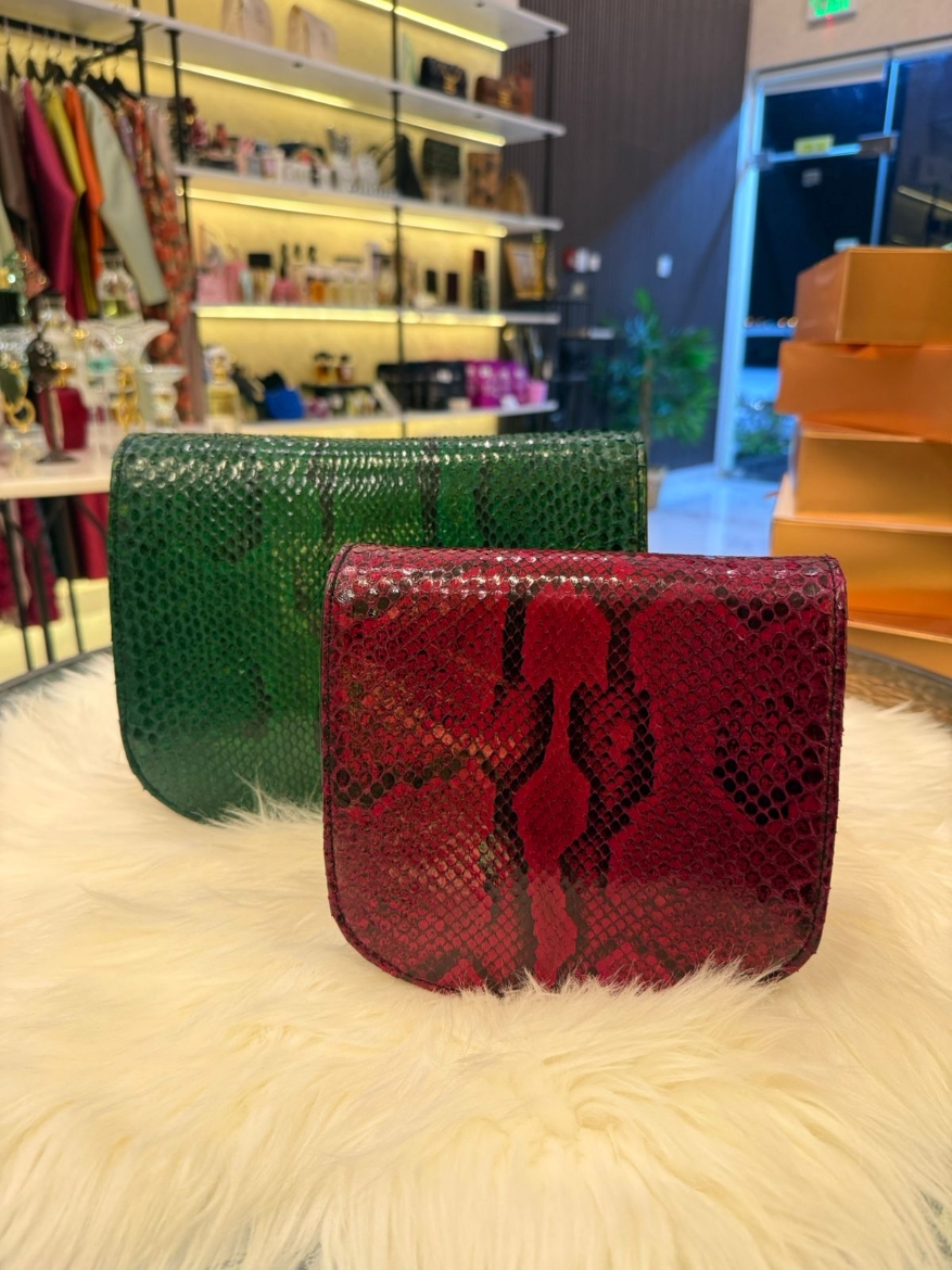 صورة Sling bag collection